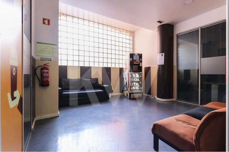 Loja para Venda em Alvalade Foto 23