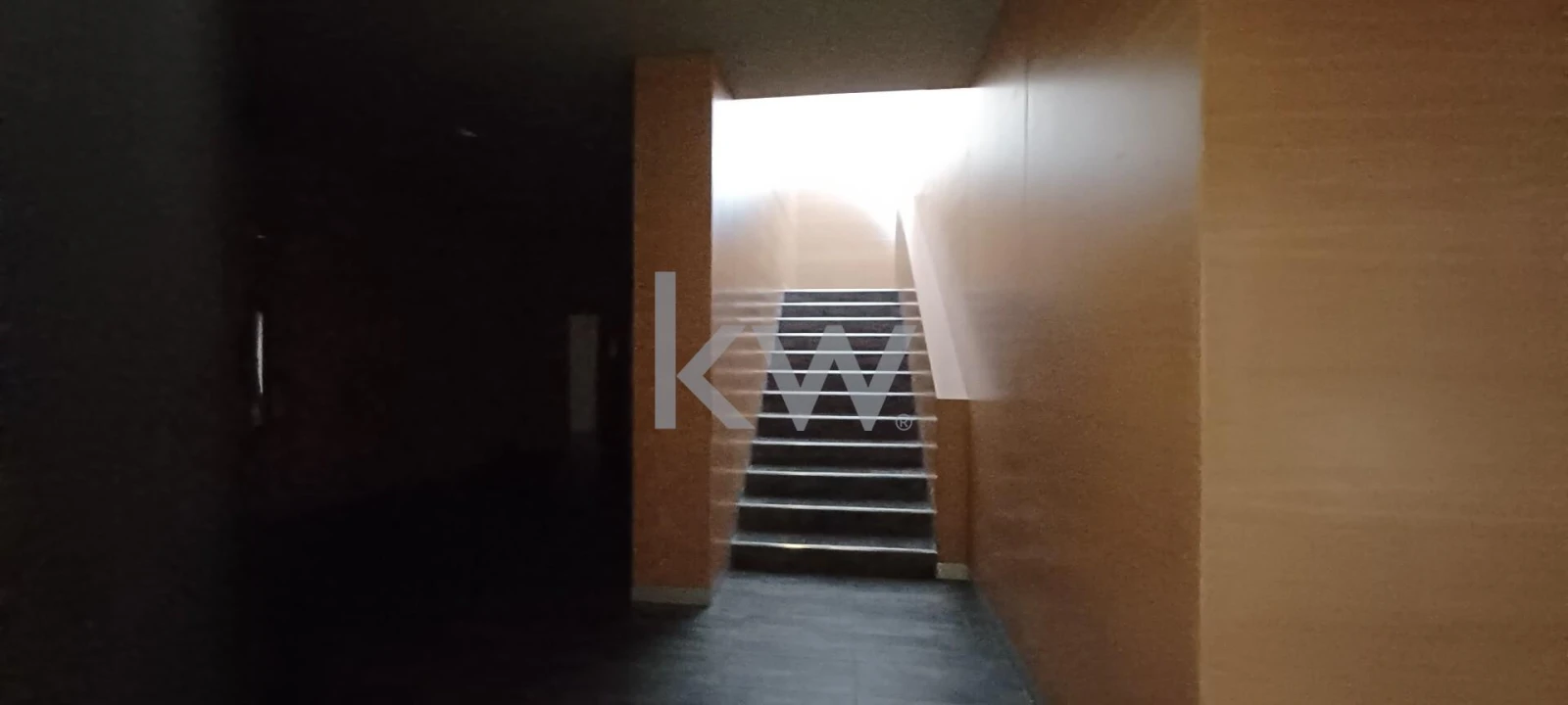 Loja para Venda em Parque das Nações Foto 24