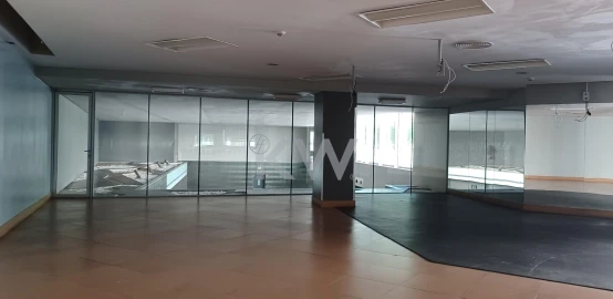 Loja para Venda em Parque das Nações