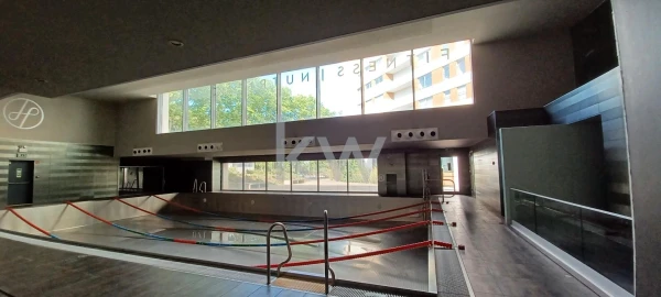 Loja para Venda em Parque das Nações