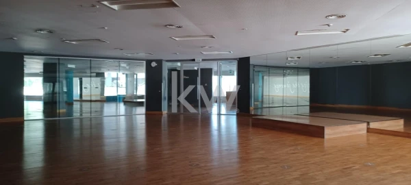 Loja para Venda em Parque das Nações