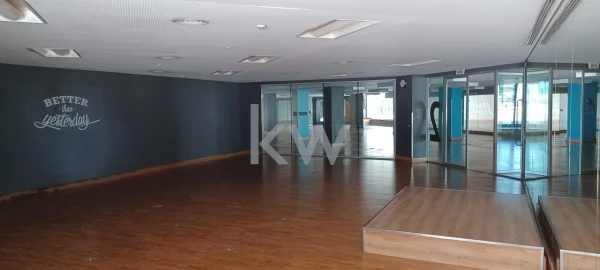 Loja para Venda em Parque das Nações