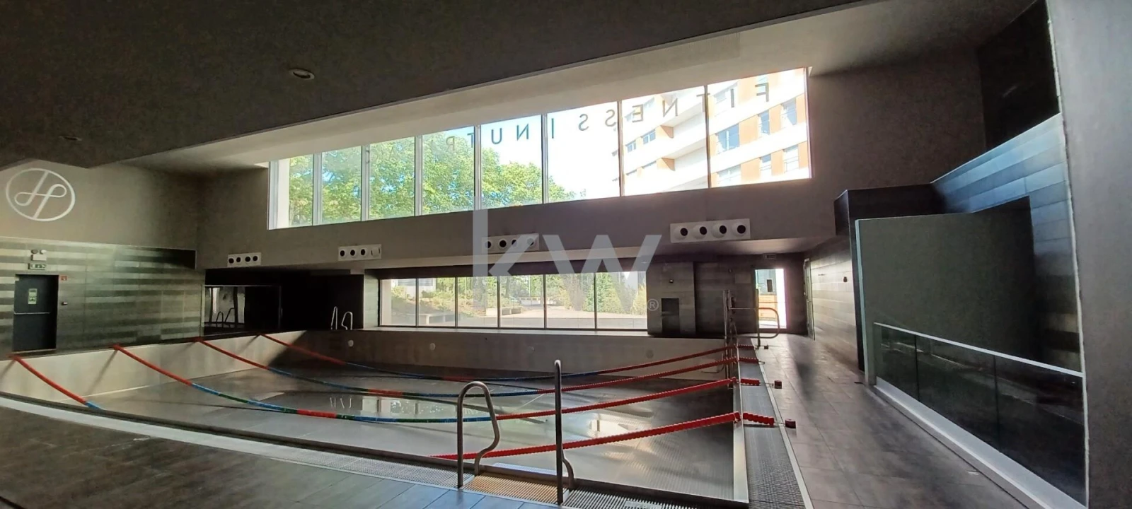 Loja para Venda em Parque das Nações Foto 54