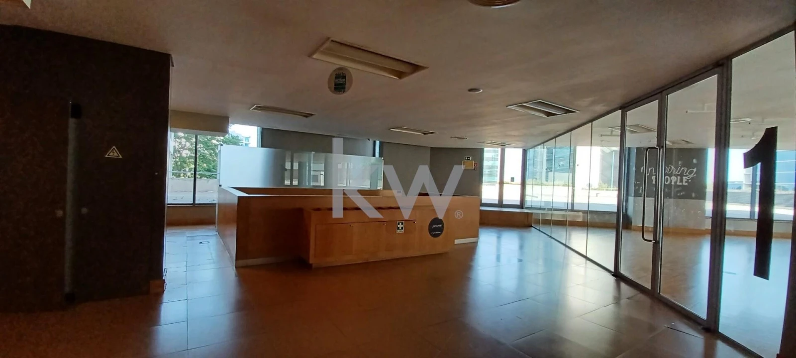 Loja para Venda em Parque das Nações Foto 83