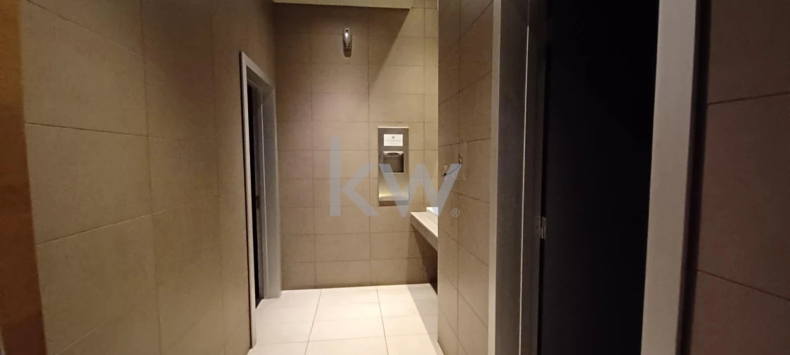 Loja para Venda em Parque das Nações Foto 14