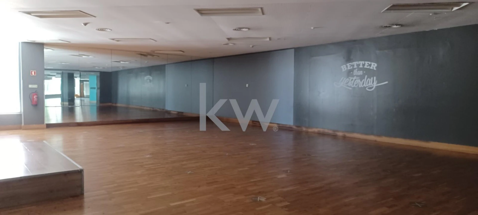 Loja para Venda em Parque das Nações Foto 66