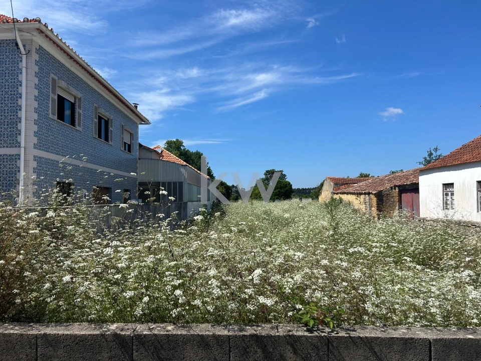Terreno para Venda em Covões e Camarneira Foto 1