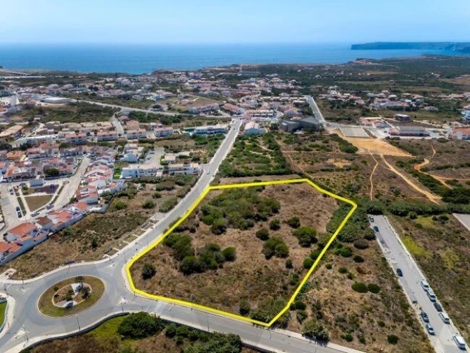 Terreno para Venda em Vila de Sagres Foto 7