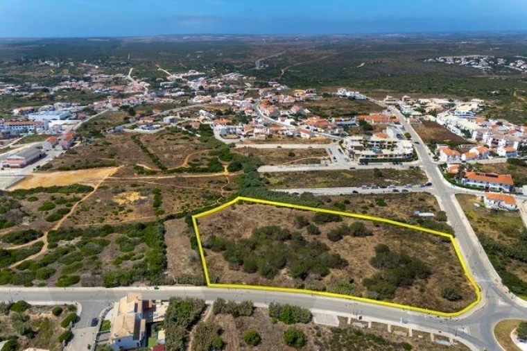 Terreno para Venda em Vila de Sagres Foto 9