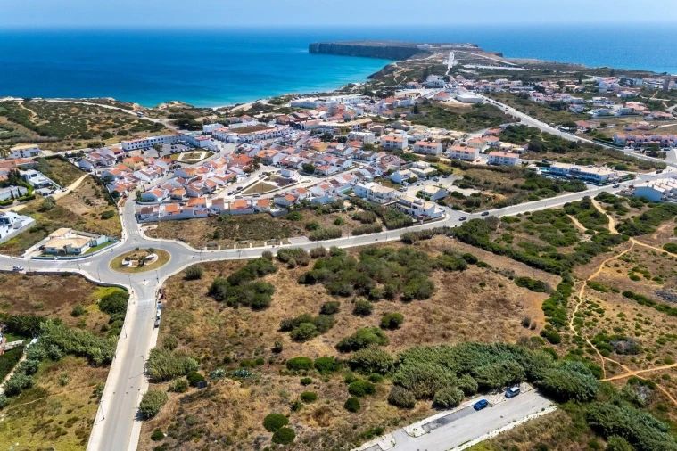 Terreno para Venda em Vila de Sagres Foto 2