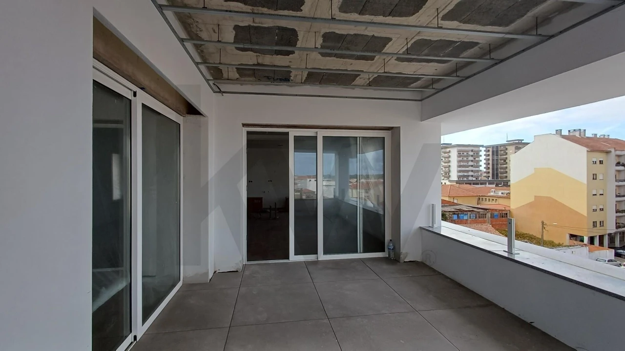 Apartamento T4 para Venda em Marinha Grande Foto 14