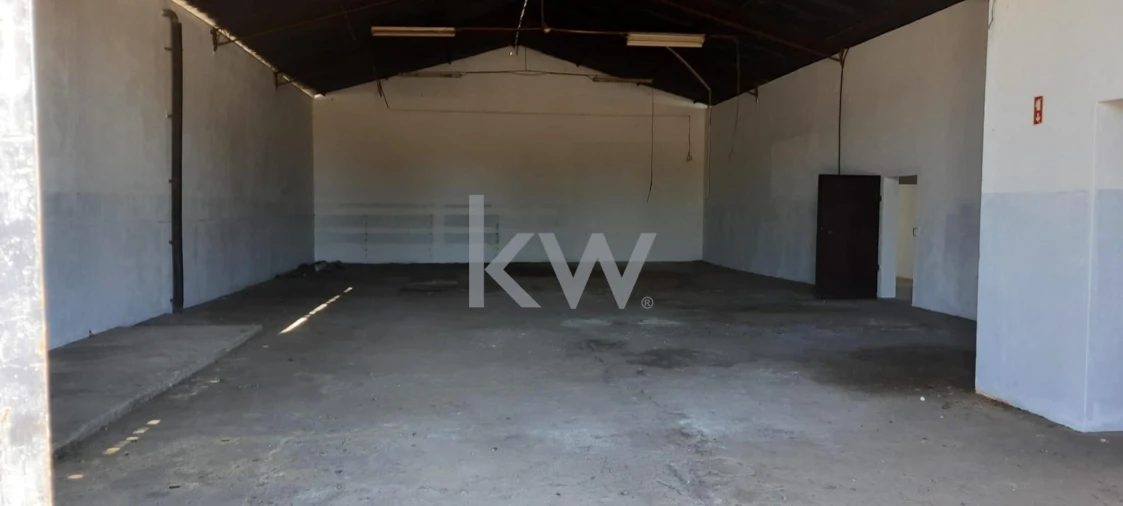 Armazém para Venda em Benavila e Valongo Foto 18