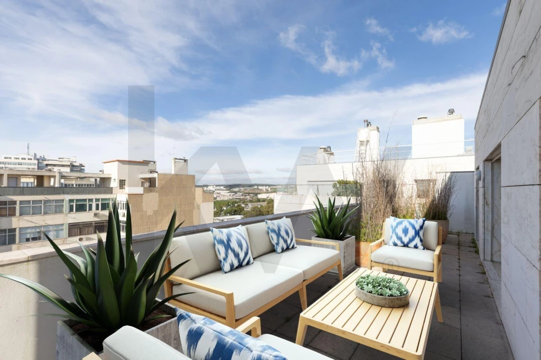 Apartamento T4 para Venda em Ajuda Foto 46