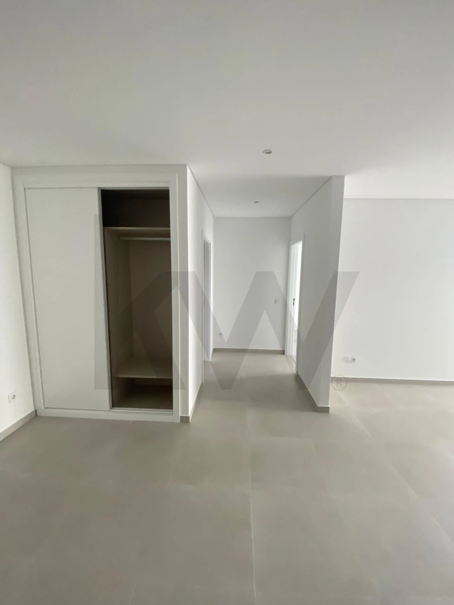 Apartamento T3 para Venda em Nazare Foto 9