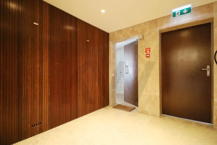 Apartamento T2 para Venda em Santa Maria Maior Foto 25