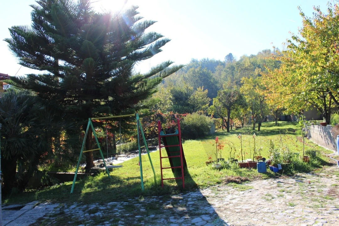 Quinta T2 para Venda em Cinfães Foto 11