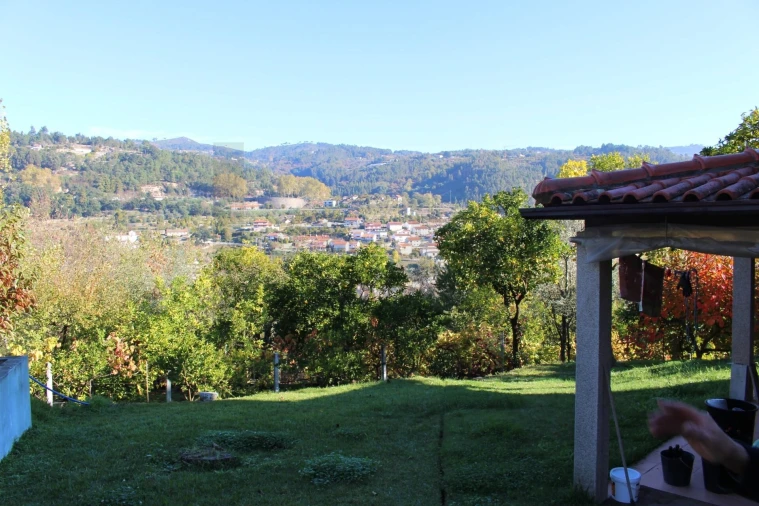 Quinta T2 para Venda em Cinfães Foto 15