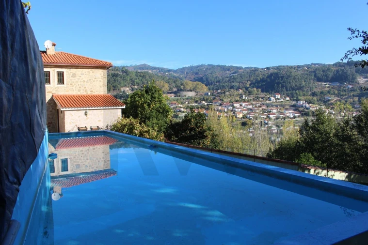 Quinta T2 para Venda em Cinfães Foto 17