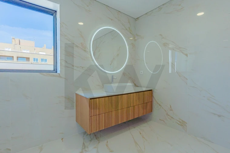 Moradia T3 para Venda em São Felix da Marinha Foto 24