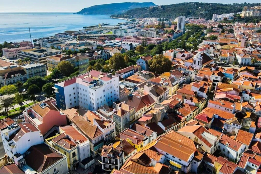 Prédio para Venda em União das Freguesias de Setúbal Foto 10