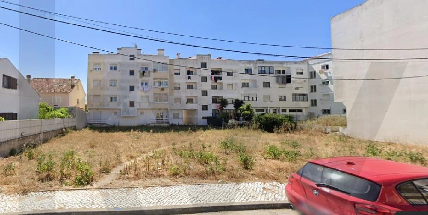 Terreno para Venda em Quinta do Conde Foto 2