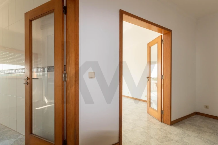 Apartamento T2 para Venda em Anta e Guetim Foto 2