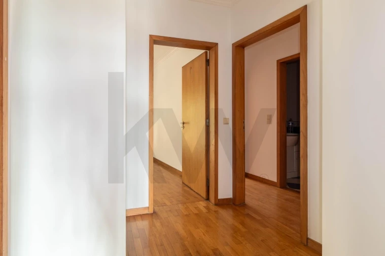 Apartamento T2 para Venda em Anta e Guetim Foto 22