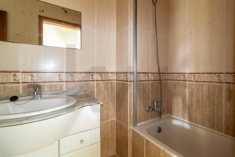 Apartamento T2 para Venda em Anta e Guetim Foto 24