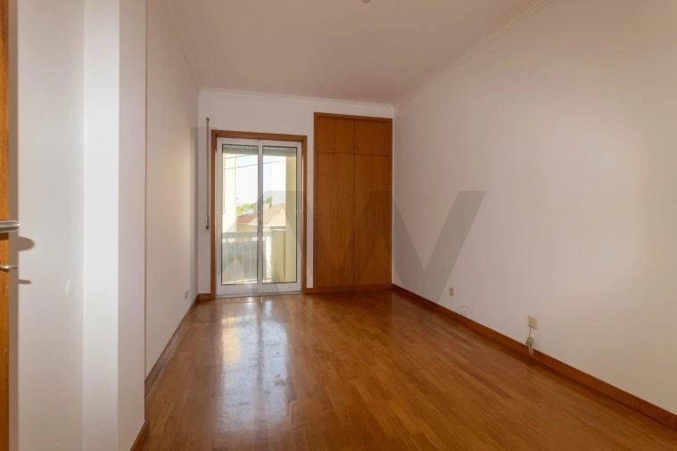 Apartamento T2 para Venda em Anta e Guetim Foto 31