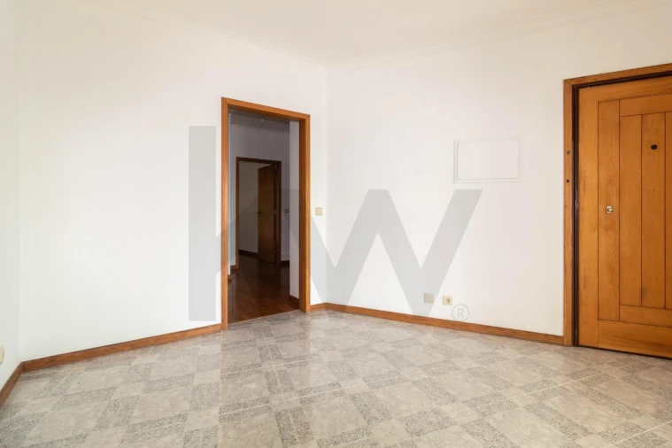 Apartamento T2 para Venda em Anta e Guetim Foto 13