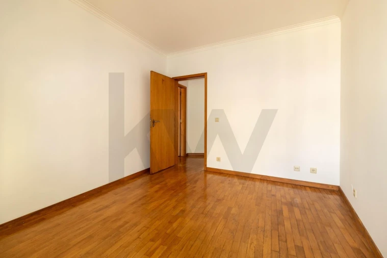 Apartamento T2 para Venda em Anta e Guetim Foto 27