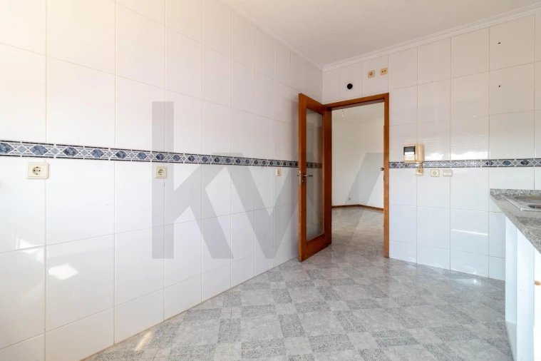 Apartamento T2 para Venda em Anta e Guetim Foto 8