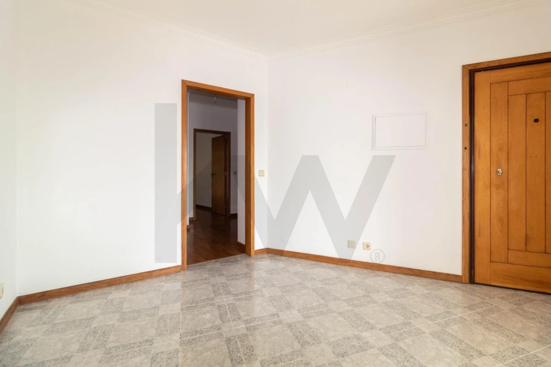 Apartamento T2 para Venda em Anta e Guetim Foto 13