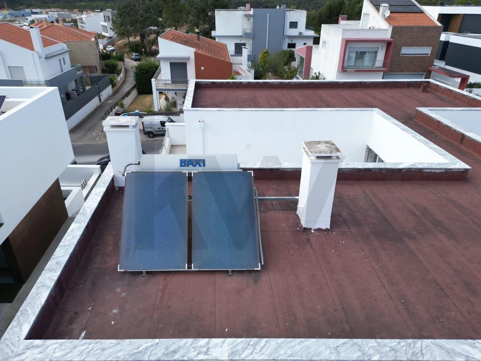 Moradia T4 para Venda em Santa Maria, São Pedro e Matacães Foto 13