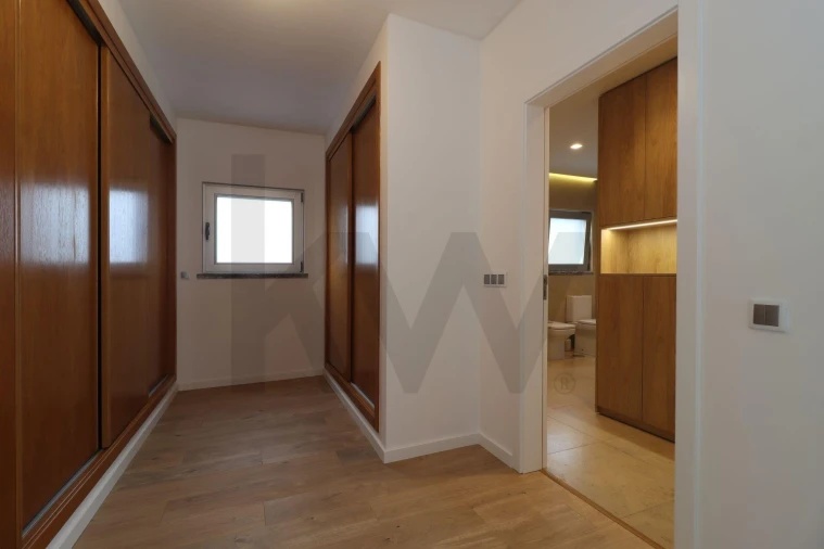 Moradia T4 para Venda em Santa Maria, São Pedro e Matacães Foto 64