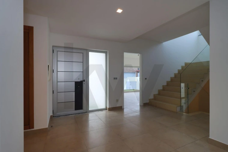 Moradia T4 para Venda em Santa Maria, São Pedro e Matacães Foto 28