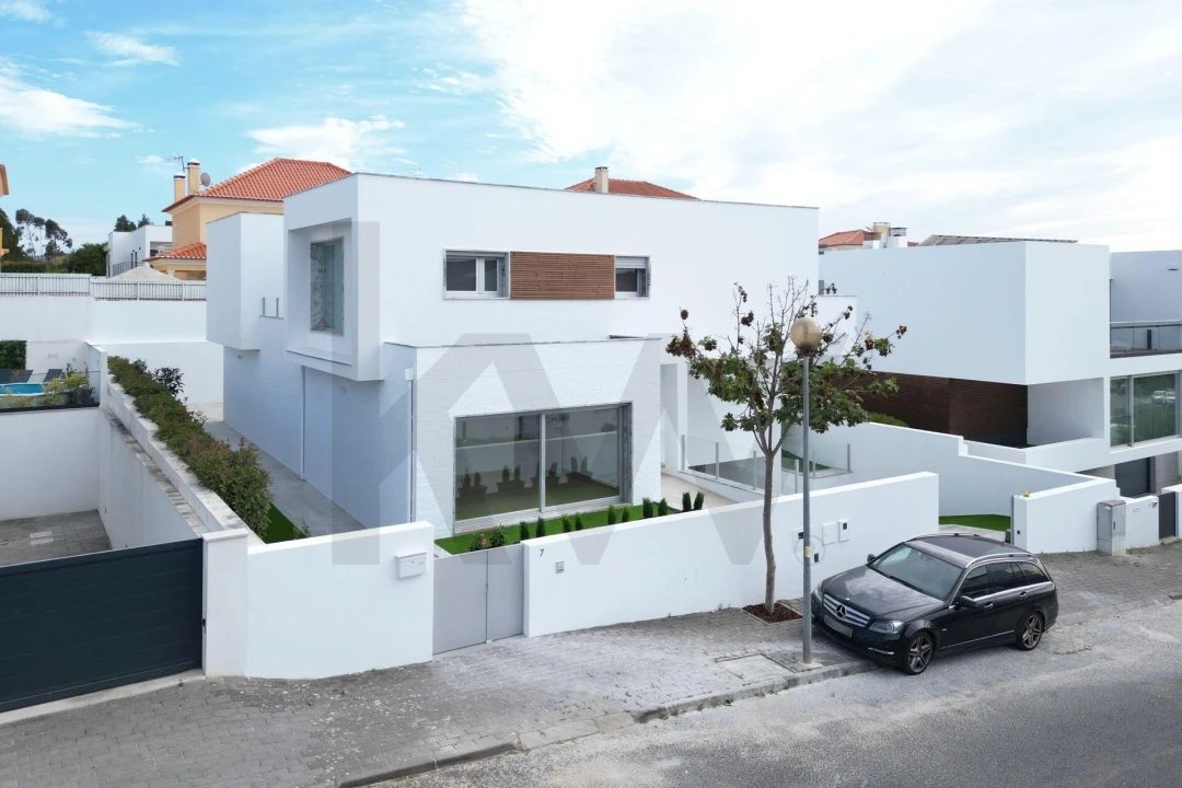 Moradia T4 para Venda em Santa Maria, São Pedro e Matacães Foto 5