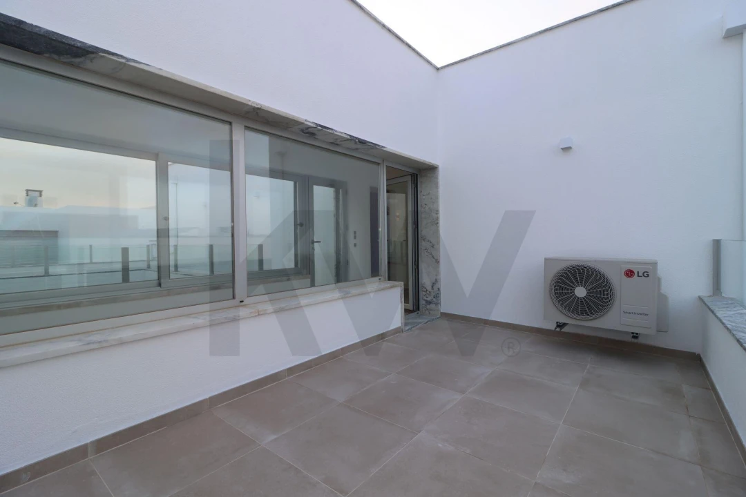 Moradia T4 para Venda em Santa Maria, São Pedro e Matacães Foto 60