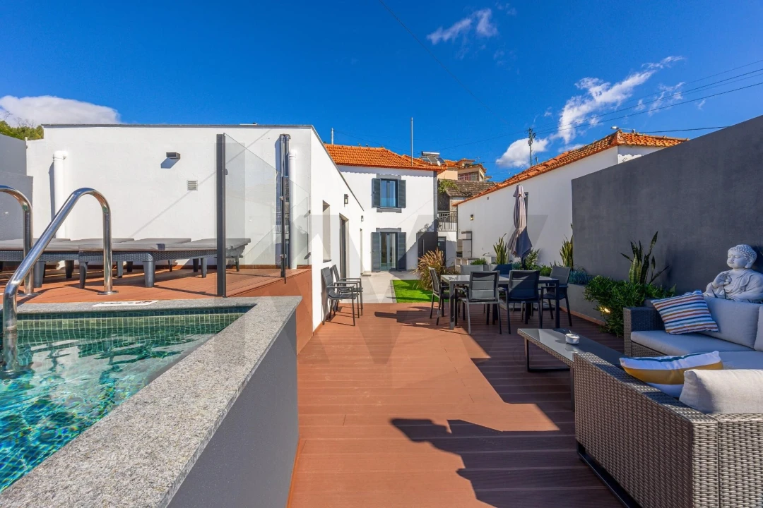 Moradia T3 para Venda em Arco da Calheta Foto 19