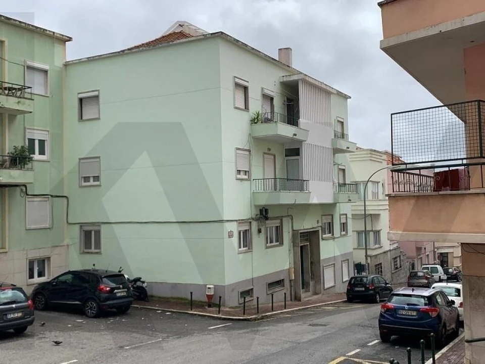 Apartamento T2 para Arrendamento em Algés, Linda-A-Velha e Cruz Quebrada-Dafundo Foto 12