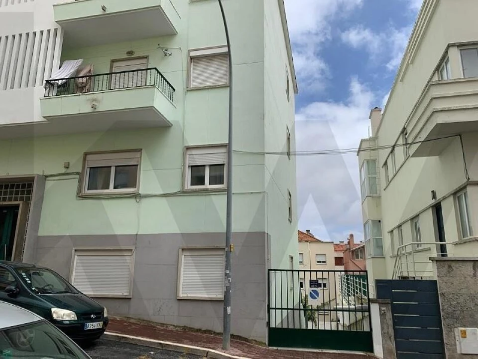 Apartamento T2 para Arrendamento em Algés, Linda-A-Velha e Cruz Quebrada-Dafundo Foto 13