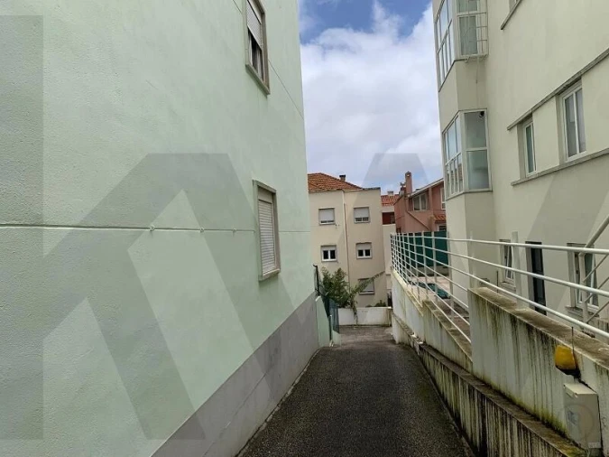 Apartamento T2 para Arrendamento em Algés, Linda-A-Velha e Cruz Quebrada-Dafundo Foto 15