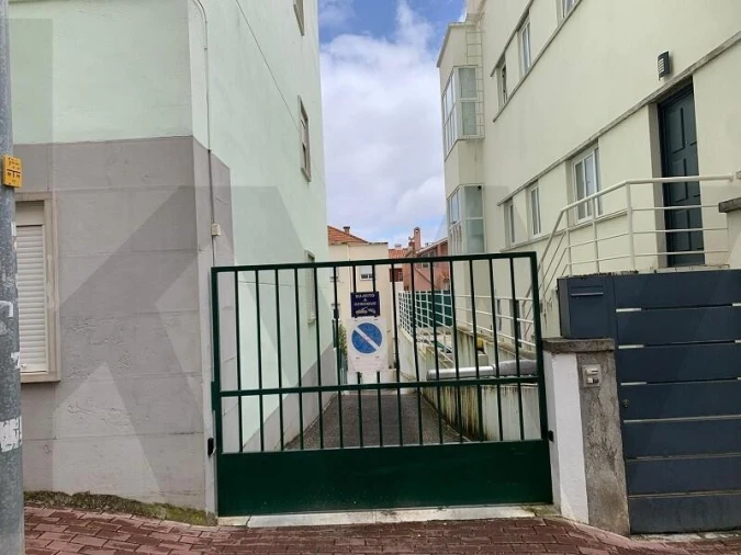 Apartamento T2 para Arrendamento em Algés, Linda-A-Velha e Cruz Quebrada-Dafundo Foto 14