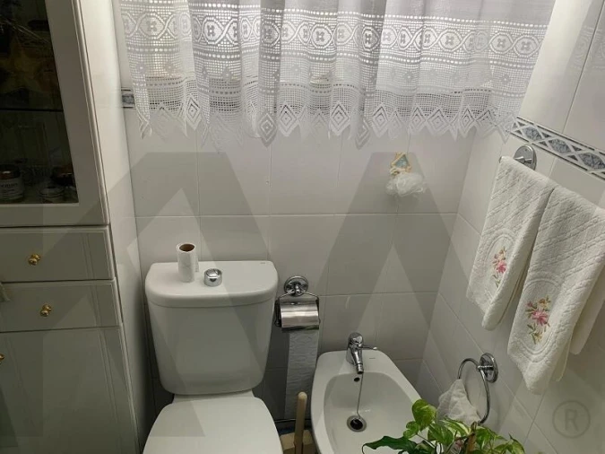 Apartamento T2 para Arrendamento em Algés, Linda-A-Velha e Cruz Quebrada-Dafundo Foto 17