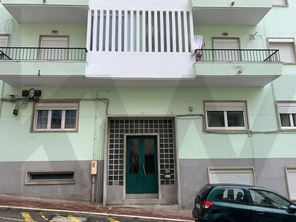 Apartamento T2 para Arrendamento em Algés, Linda-A-Velha e Cruz Quebrada-Dafundo Foto 18