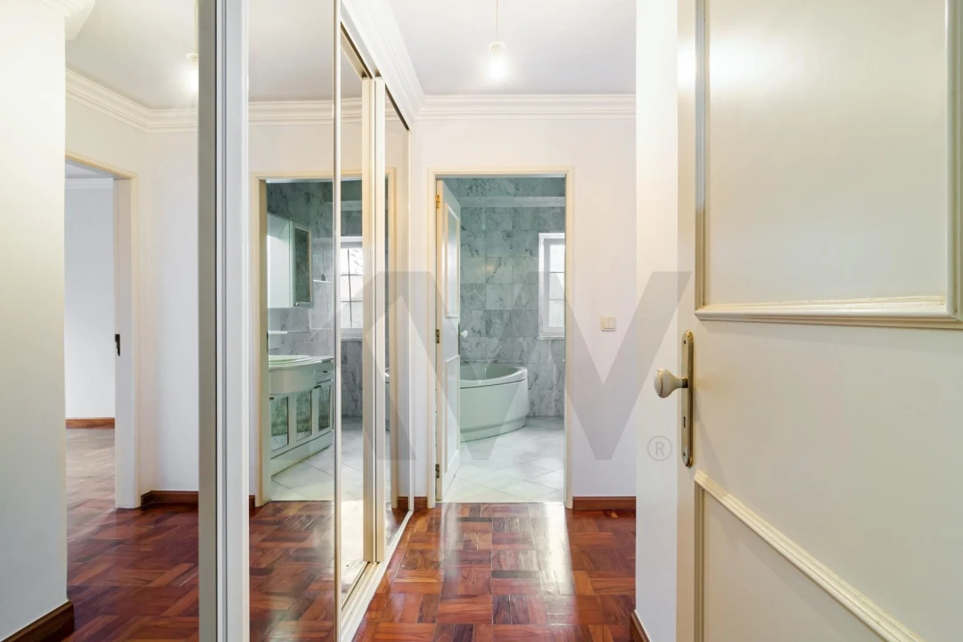 Moradia T4 para Venda em Algueirão-Mem Martins Foto 24