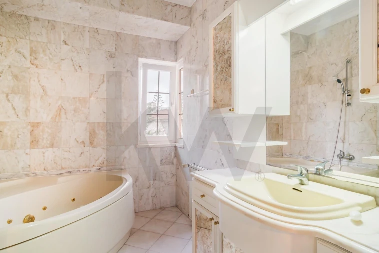 Moradia T4 para Venda em Algueirão-Mem Martins Foto 25