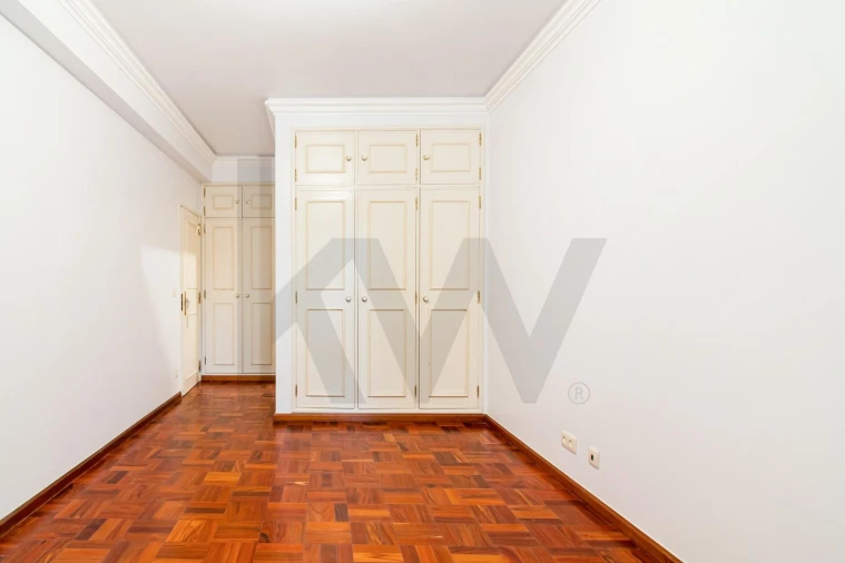 Moradia T4 para Venda em Algueirão-Mem Martins Foto 22