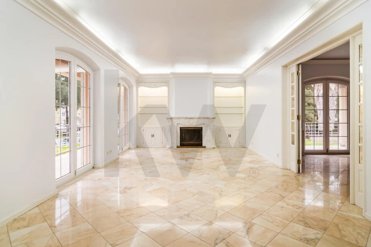 Moradia T4 para Venda em Algueirão-Mem Martins Foto 7