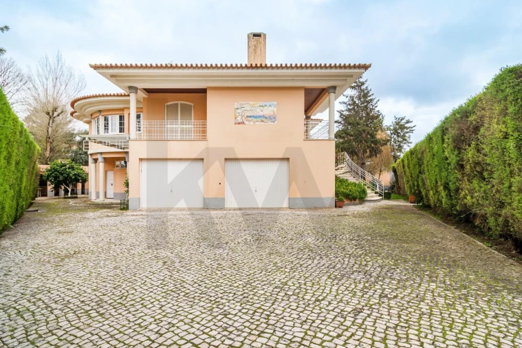 Moradia T4 para Venda em Algueirão-Mem Martins Foto 3